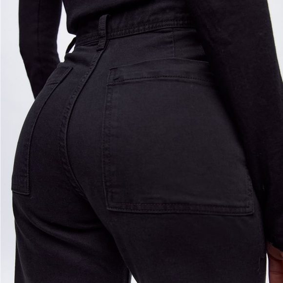 🍁 Fall Style Bundle 🍁 Jeans, Sweater & Sneaker Bundle, perfect for the season! - Picture 11 of 16